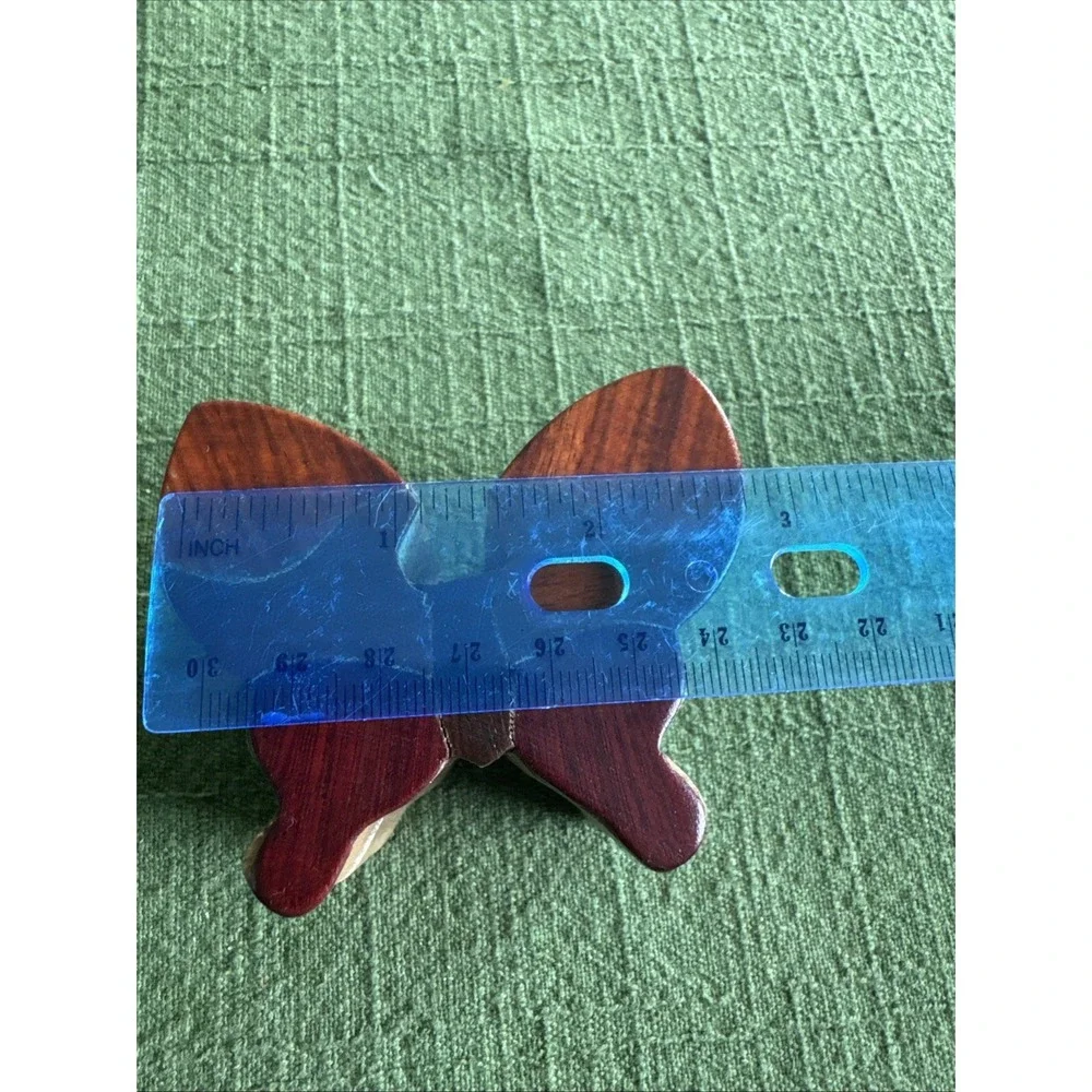 VTG. Butterfly Hand Carved Wood Puzzle Jewelry/Trinket Box 3